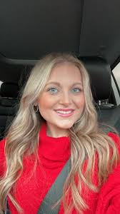 Caroline Ryan is wearing the 30mm inside outside hoops. ✨ grab yours before  they are gone . 🎄🎅🎁