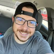 Hilary Scanlan (@hilannie)