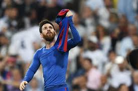 His potential is 79 and his position is cam. Fifa 17 Ultimate Team Lionel Messi Hero Card Headlines Fut Team Of The Week 32 Bleacher Report Latest News Videos And Highlights