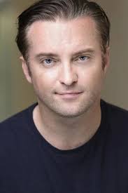 Reparto de Corrupción (película 2019). Dirigida por Ron Scalpello