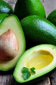 Trage die maske mit einem pinsel oder deinen fingern in kreisenden bewegungen auf. Jmiejalpcpjw M