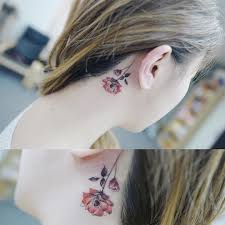 Behind the ear tattoos doesn't have to be complex for them to be visually appealing, with an experienced and qualified artist, you can get a the behind the ear tattoo design below looks quite huge and is such an attraction in the place it is worn. 29 Best Tattoos Behind The Ear Music Note Tattoos Behind Ear