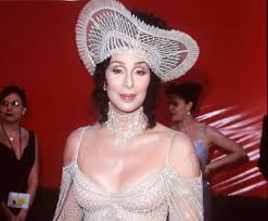 Cher), имя при рождении — ше́рилин саркися́н (англ. Cher At 72 From Hippie Singer To The Goddess Of Pop Everything Zoomer
