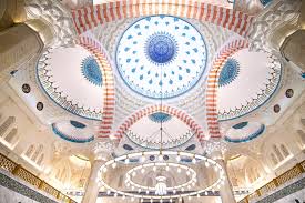 Zonguldak'ta yaklaşık 6 bin kişinin aynı anda ibadet edebileceği, denize hakim noktada inşa edilen uzun mehmet camii, cumhurbaşkanı recep tayyip erdoğan ve diyanet i̇şleri başkanı prof. Erz0uuwlt3z0vm
