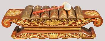 Alat musik tradisional bali yang pertama misalnya rindik, rindik adalah sebuah alat musik tradisional khas bali. Pin De Ct Hakim Ah Em Instruments De Musique