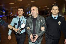 Serdar han peker, boğaçhan talha peker, celal han peker ve filiz lina peker isimlerinde dört evladı vardır. Vedat Peker Tutuklandi Son Dakika Flas Haberler