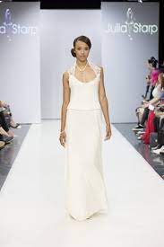 Check spelling or type a new query. Elegant Und Nachhaltig Couture Brautkleider Von Julia Starp Wir Sagen Ja
