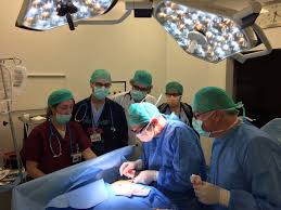 Che la strada migliore è quella di sottoporlo ad un intervento per l'impianto di un defibrillatore cardiaco sottocutaneo. Asp Trapani All Ospedale Di Mazara Il Primo Impianto Di Defibrillatore Sottocutaneo