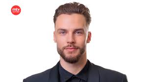 Uusi Salkkarit-tähti Alexander Snow kertoo ajastaan Los Angelesissa