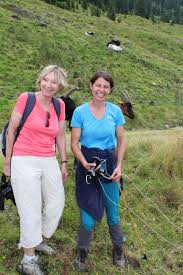 The farer you drive into the side valley of the brixental valley. Vorhang Auf Theater Auf Der Alm Vero Online