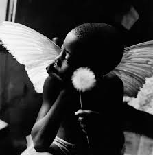 Mondfaenger Ensaio Pele Preta Photo By Maureen Bisilliat Brasil Black And White Photography Angel Black Angels