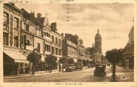 Tutvu teiste võimalustega linnas lille ja selle ümbruses. 62 Lens La Rue De Lille Voitures Anciennes Devant Journal Grand Echo 1950
