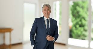 Ray Brownlee wins Manitoba's Distinguished Realtor Award