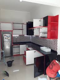 Kitchen set minimalis sendiri merupakan kitchen yang di buat dengan desain minimalis yang mana desain ini saat ini banyak digunakan atau di pilih untuk mempercantik penampilan ruang dapur anda. Kitchen Set Minimalis Megakitchen Twitter