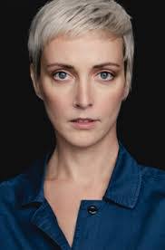 Wendy Waring's Instagram, Twitter & Facebook