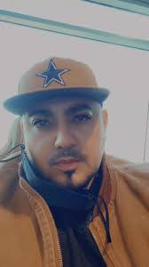 Manuel Montez's Instagram, Twitter & Facebook