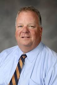 Elon recognizes 2022-23 staff retirees