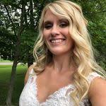 Allison Gillette's Instagram, Twitter & Facebook