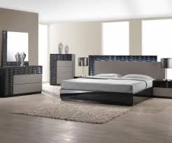 غرف نوم سحر الكون