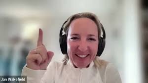 Dimensional Talks with Jan