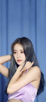 Perpaduan cahaya dan warna yang memperlihatkan keindahan tersendiri untuk dinikmati oleh siapa saja yang melihat. Wallpaper Tzuyu Twice Wanita Cantik Selebriti Selebritas