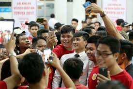 Lê công vinh bật mí dự án khủng cùng phù thủy calisto. Cong Vinh Ä'am Phan Calisto Miura Va Há»¯u Tháº¯ng Chieu Ä'á»™c Bong Ä'a