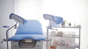 Dieses modalverb hat zwei bedeutungen. Lasst Uns Uber Den Frauenarztbesuch Reden Der Gang Zum Gynakologen Darauf Kommt Es An Panorama Stuttgarter Zeitung