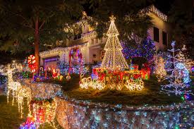 A miniature golf course might be more fun for really young golfers. Fourteen Best Small Town Christmas Light Celebrations