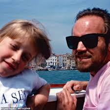 Inside the rise of In-N-Out Burger: Billionaire heiress to iconic fast-food  chain lays bare family's tragic history of abuse, addiction and shocking  deaths