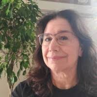 Amanda Schell's Instagram, Twitter & Facebook