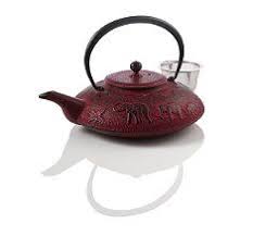 Cast Iron Tea Pot From Teavana Heats Tea Best Because It Heats Evenly To Better Extract The Flavors And Benefits Of Cast Iron Tea Pot Tea Pots Elephant Teapot