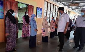 Gagal mematuhi saranan suruhanjaya diraja mengkaji tahap keselamatan sekolah agama dan pondok jadi punca keselamatan di sebahagian sekolah berkenaan berisiko. 37 Lagi Tahfiz Sekolah Pondok Belum Berdaftar Di Terengganu