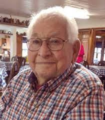 Furman Capps's Instagram, Twitter & Facebook