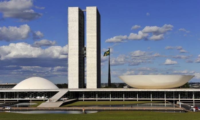 PSB recebe novos parlamentares na C&acirc;mara Federal e nomes importantes da pol&iacute;tica nacional - PSB 40