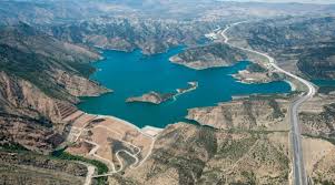Pyramid lake offers camping, picnicking, boating, waterskiing, and swimming. Department Of Water Resources To Re Open Pyramid Lake The Log