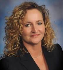 A Eufaula woman lost her life over the weekend after being struck by  lightning during her evening walk. Joy Rogers is remembered as a joyful  spirit and talented artist. Ryan Gillin News