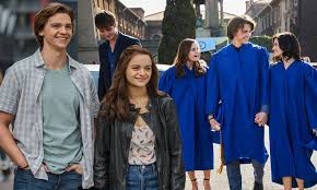 Follow the rules or follow her heart. The Kissing Booth 2 Soundtrack All The Songs In The Netflix Sequel Capital