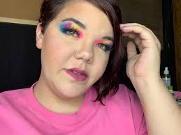 Neon party decor ideas for a glow up