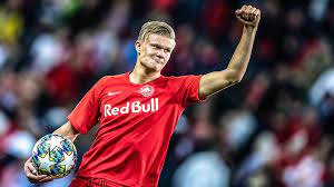Find krc genk vs fc red bull salzburg result on yahoo sports. Bericht Juventus Turin Will Salzburg Talent Erling Braut Haaland Auch Bvb Interessiert Sportbuzzer De