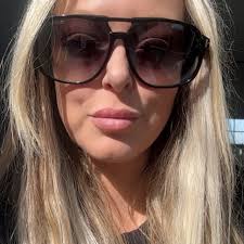 She could have done anything, gone anywhere, bought a mansion in Beverly  Hills, but instead, Susan Boyle bought four-bedroom, ex-council house in  Scotland, and turned it into the home of her dreams...