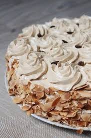 Voila Un Classique De La Patisserie Traditionnelle Le Gateau Moka Pour Les Amateurs De Cafe Et Je N En Fais Pas Par Gateau Moka Creme Pour Gateau Gateau Cafe