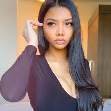 Ashley Dole's Instagram, Twitter & Facebook