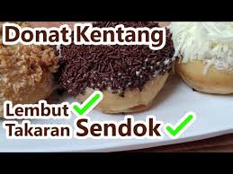 Donat kentang,montok,super lembut resep terigu protein sedang 150 gr terigu protein tinggi 50gr kentang kukus haluskan 50gr. Resep Donat Kentang Empuk Dan Lembut Takaran Sendok Mama Cello Youtube