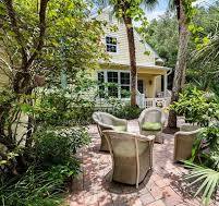 1280 Palmetto Ct #107