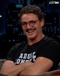 Well, yes! Photos: @jimmykimmellive #PedroPascal (nowis33daylight