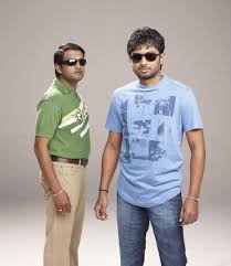 Oru Kal Oru Kannadi (2012)