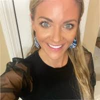 Annette Bucci's Instagram, Twitter & Facebook