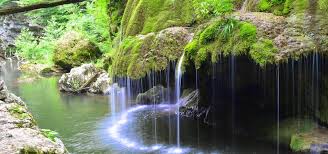 .de ochii necunoscătorilor, izvorul bigăr cascada bigăr este cunoscut și sub denumirea de izbucul bigăr. Minunile Banatului Ochiul Beiului BeuÈ™niÈ›a VÄƒioaga È™i Celebra BigÄƒr Amazing Romania