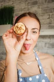 Discover 11 Senior Pics and Baking Senior Pictures Ideas