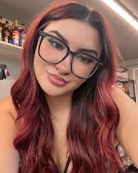 Sam Siebert's Instagram, Twitter & Facebook